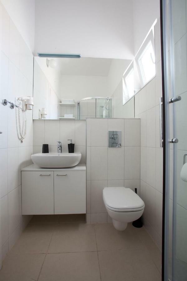 Apartments Aurelia Baška Voda Extérieur photo